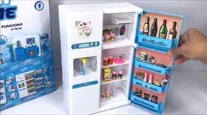 Đồ chơi tủ lạnh cho búp bê có 2 cửa, đựng nước ngọt và đồ ăn búp bê - Kitchen toy kids (Chim Xinh)