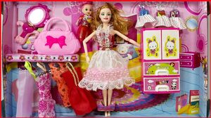 Đồ chơi trẻ em BÚP BÊ CHỊ EM, 7 váy đầm, 1 tủ quần áo, túi xách - Dolls toys kids (Chim Xinh)