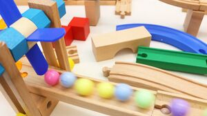 Marble Run Balls Rolling Sounds - Wooden Course and Windmill