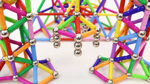 Building Pyramid and Towers with Veatree Magnetic Sticks and Balls