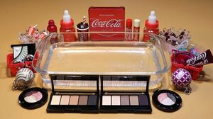Theme Series #16 "Cocacola" Mixing Makeup And glitter Into Clear Slime! "Cocacola Silme"